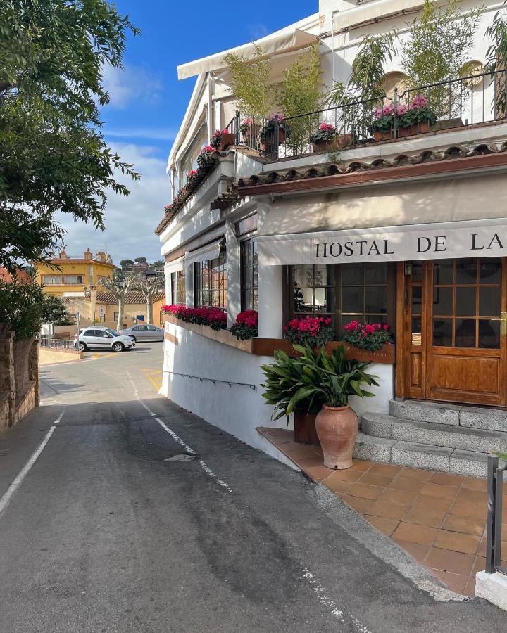 Hostal De La Placa - Hotel Boutique 卡布里尔斯 外观 照片