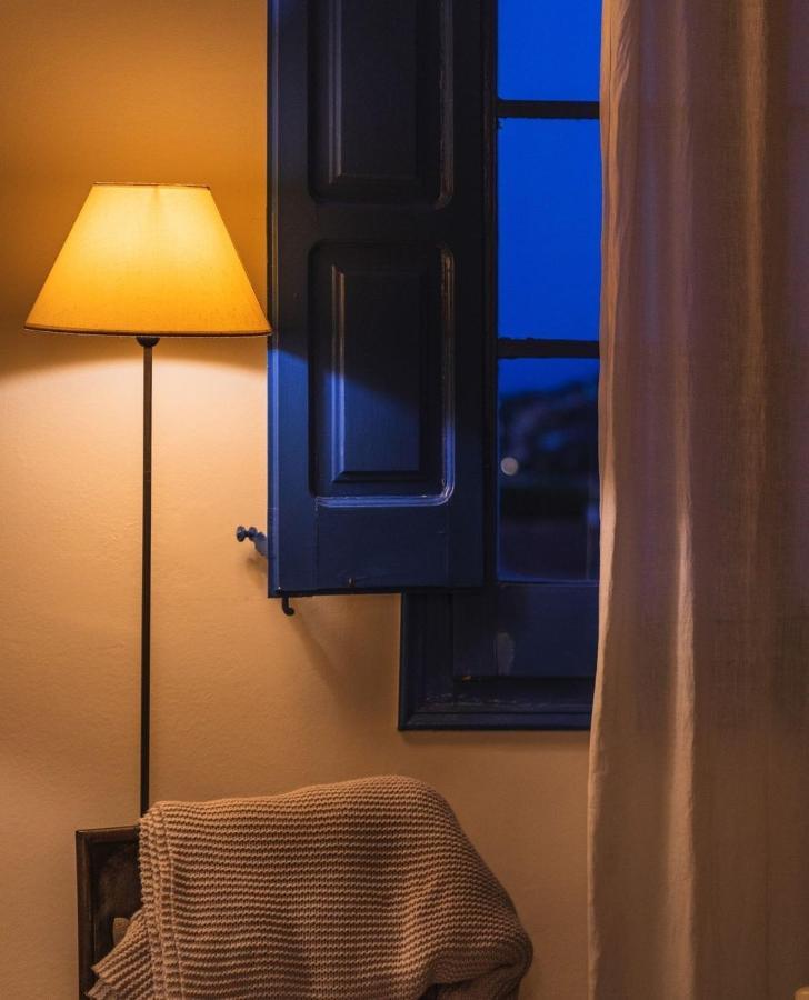 Hostal De La Placa - Hotel Boutique 卡布里尔斯 外观 照片