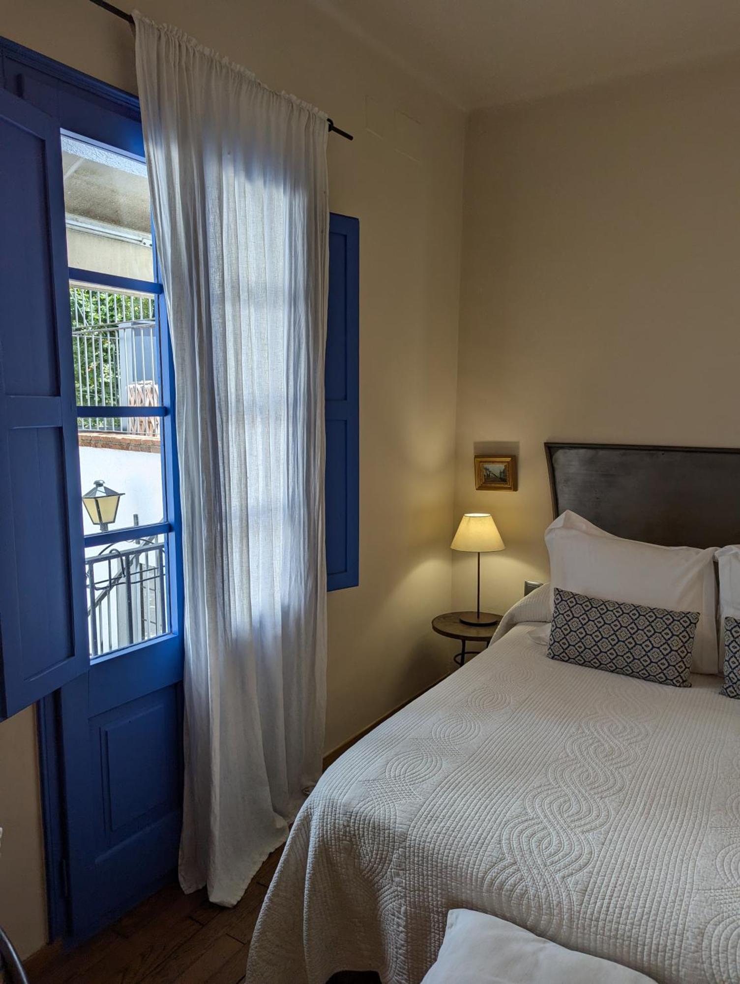 Hostal De La Placa - Hotel Boutique 卡布里尔斯 外观 照片