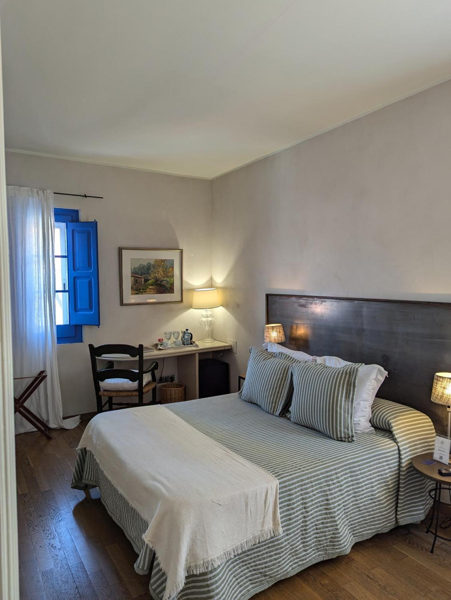 Hostal De La Placa - Hotel Boutique 卡布里尔斯 外观 照片